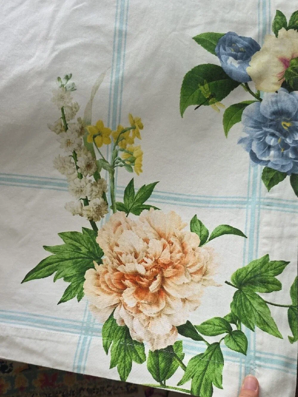 Williams Sonoma Floral Cotton Sheet in White with Pastel Blooms